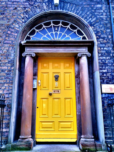 Dublín y sus puertas de colores georgianas. Historia, leyendas, arquitectura y localización.