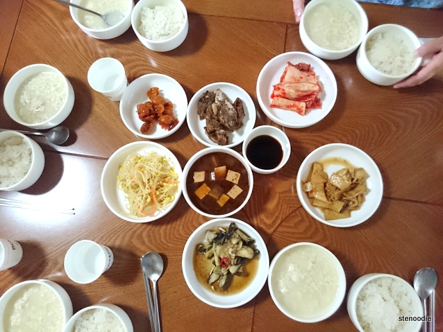  Traditional Korean breakfast