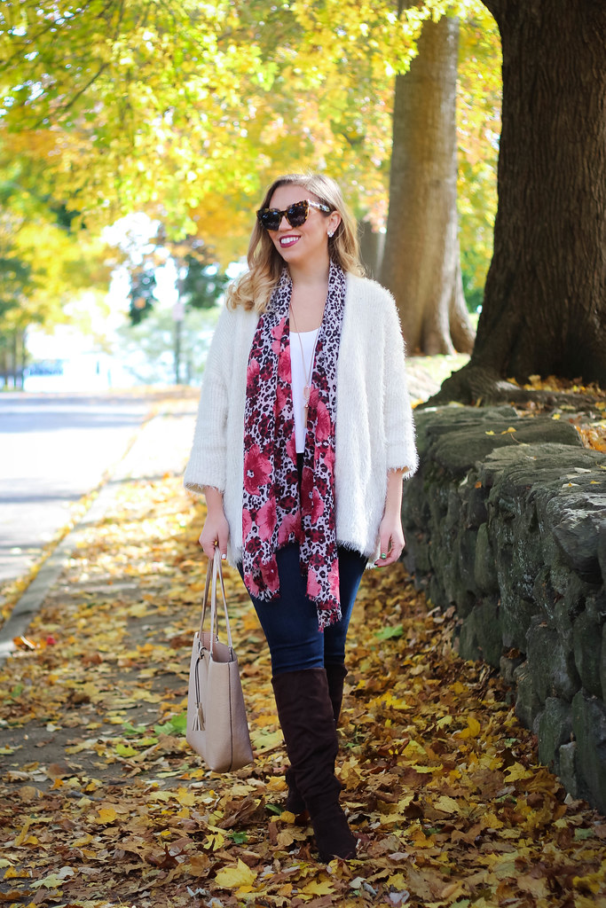 Fuzzy White Sweater | Skinny Jeans | Brown Boots | Casual Fall Outfit | Playing in Leaves