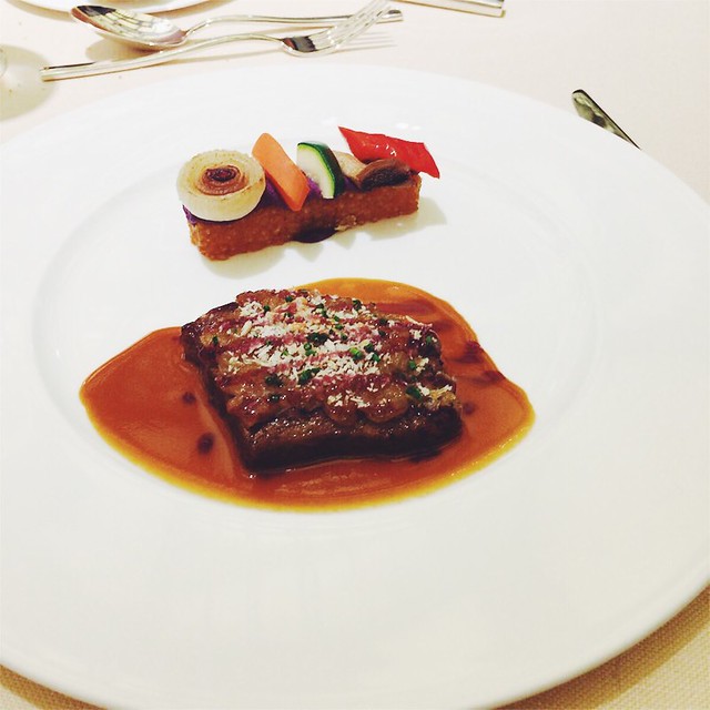Beef sirloin steak with caramerized onion crusts by Four Seasons Hotel, Kyoto.