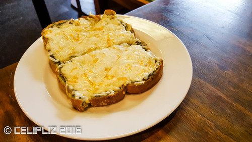 Garlic Cheese Toast - 4 (@Kinemi's Kitchen)