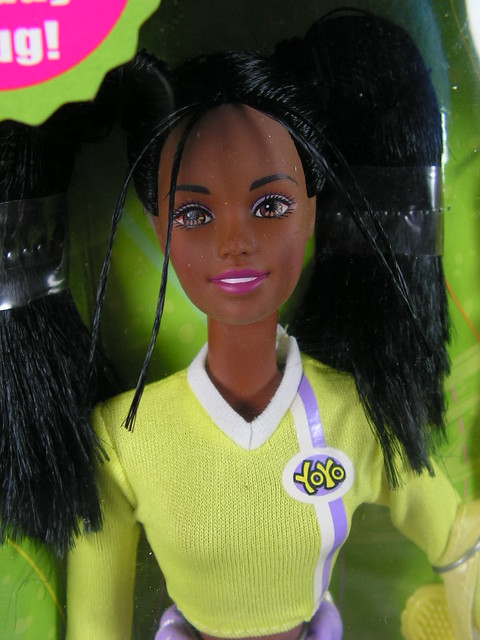 1998 Barbie Totoally YoYo Nikki (1)