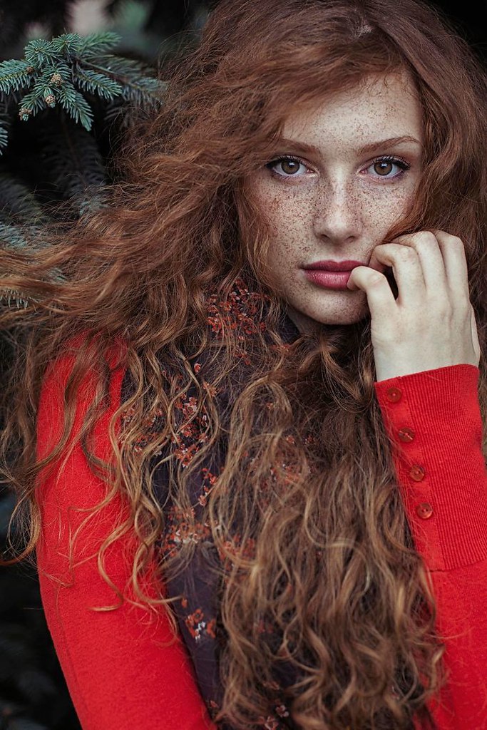 freckles-redheads-beautiful-portrait-photography-50-58356659273d8__700