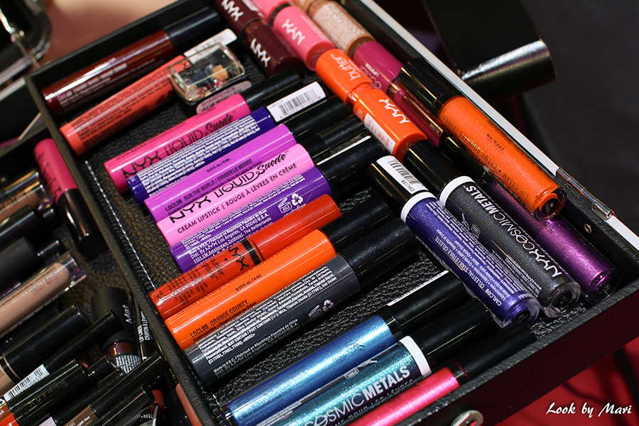 18 NYX makeup artist kit lipsticks