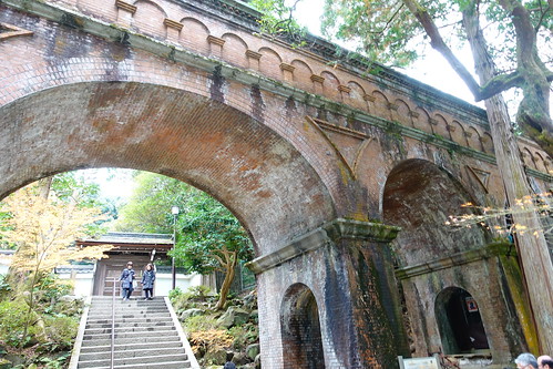 Nanzenji historic water way bridge Suirokaku 01