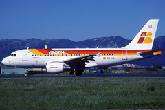 Iberia A319-111 EC-HGS BCN 15/04/2000