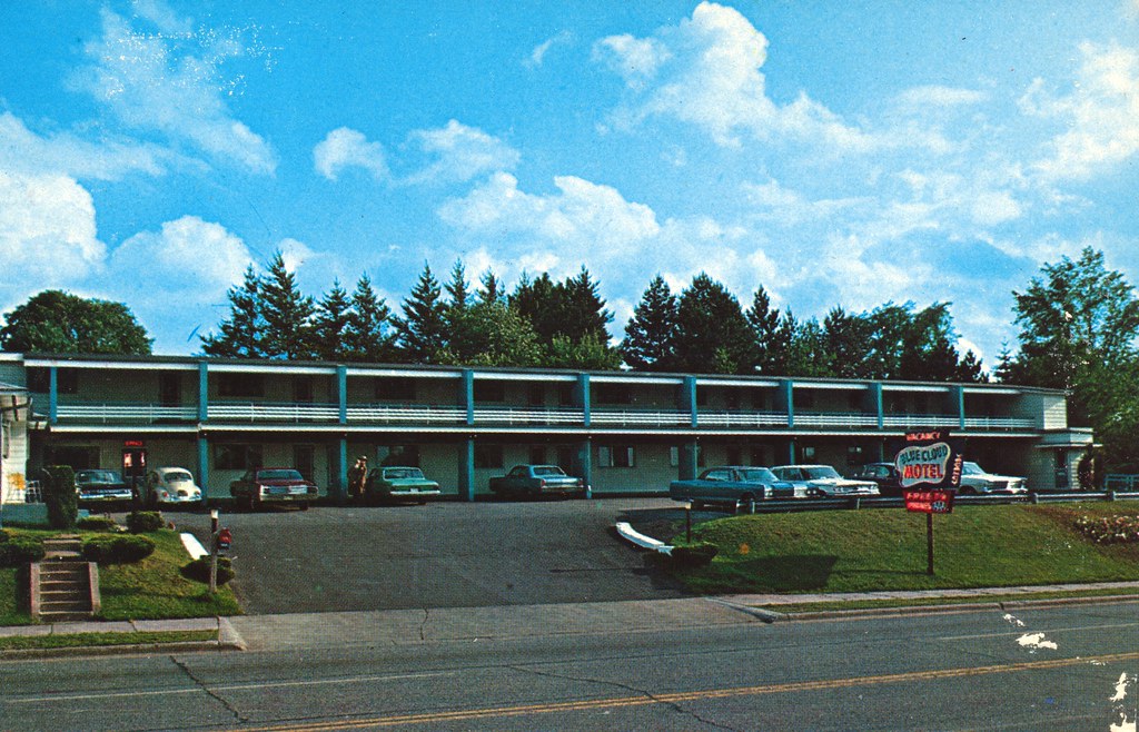 Blue Cloud Motel - Ironwood, Michigan