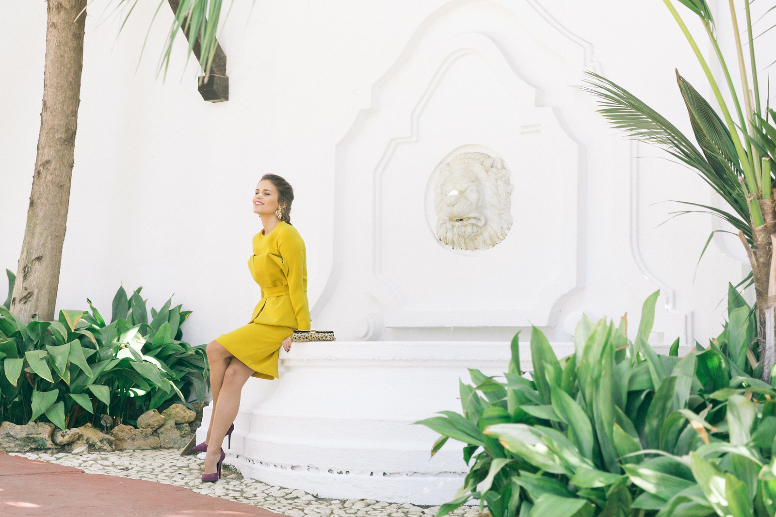 Jessie Chanes Seams for a desire - Mustard Wedding Midi Dress Leopard Clutch Zacposen Apparentia Marbella Club -6