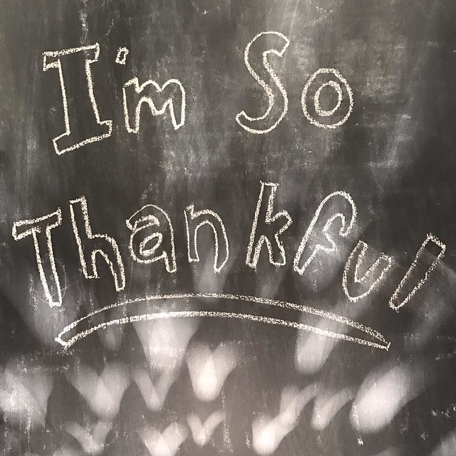 Hi, Friends! 👋 I've been so busy and distracted that I completely missed posting anything for Thanksgiving. Over the weekend I decided to use one of my chalkboards to start listing things I'm thankful for and I hope to keep adding things daily. In th