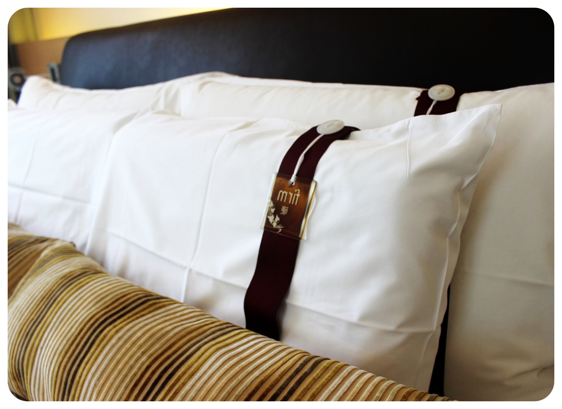 LKF hotel Hong Kong pillows