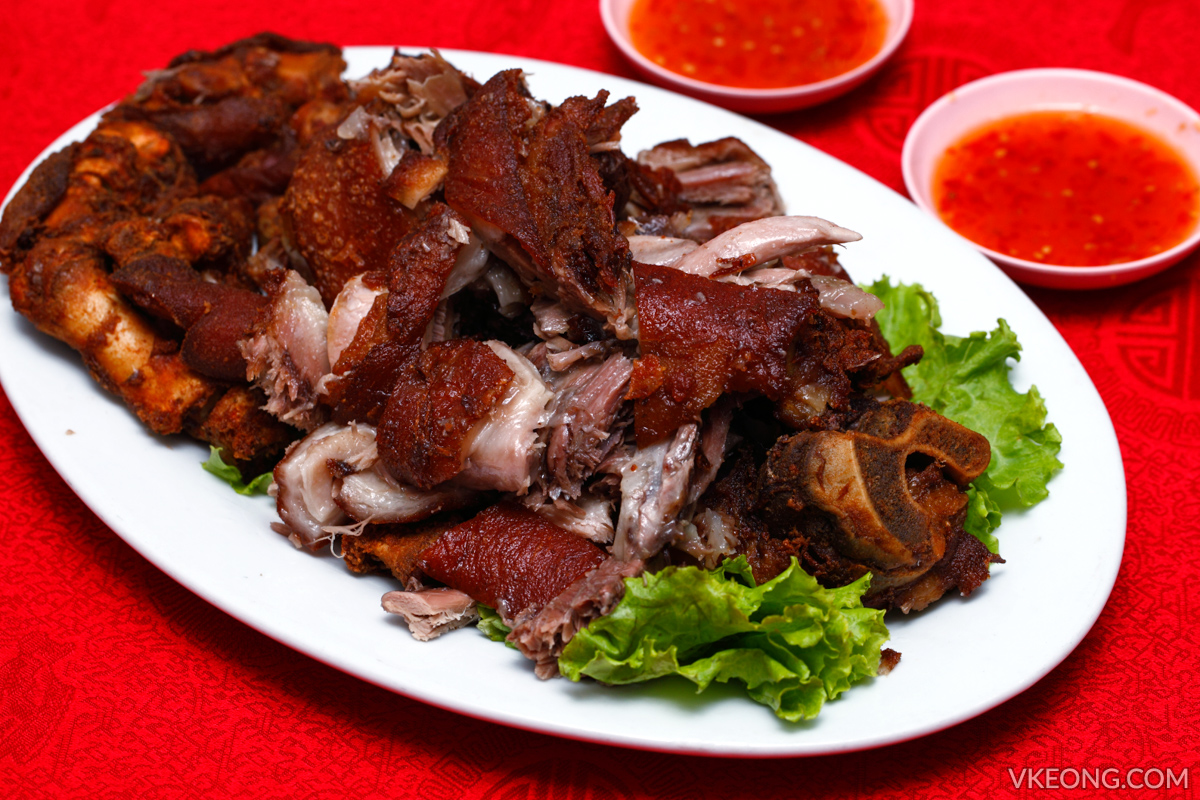 Siam Style Fried Pork Leg