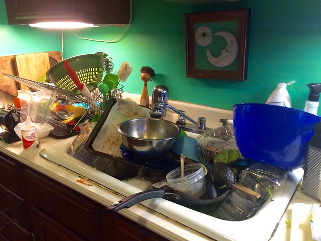 Dirty Dishes in Sink Family Thanksgiving Dinner EGR 11-26-15