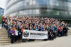 Wikimedia Hackathon 2019 Group Photo Wave!