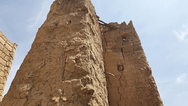 Traditional mud architecture in Dhahran al-Janub, Asir Region, Saudi Arabia (12)