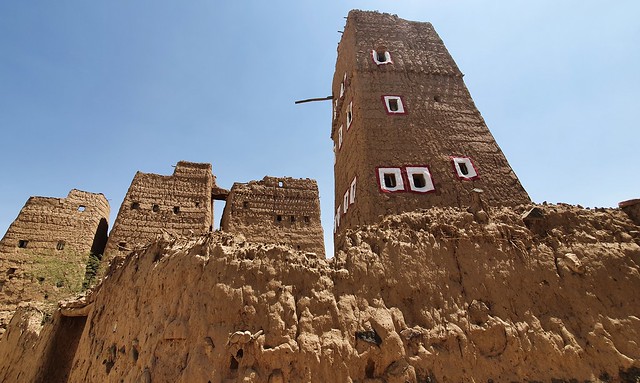 Traditional mud architecture in Dhahran al-Janub, Asir Region, Saudi Arabia (18)