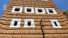 Traditional mud architecture in Dhahran al-Janub, Asir Region, Saudi Arabia (16)