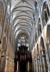 La nef et les orgues, collégiale Notre-Dame et Saint-Laurent, Eu, Seine-Maritime, Normandie.