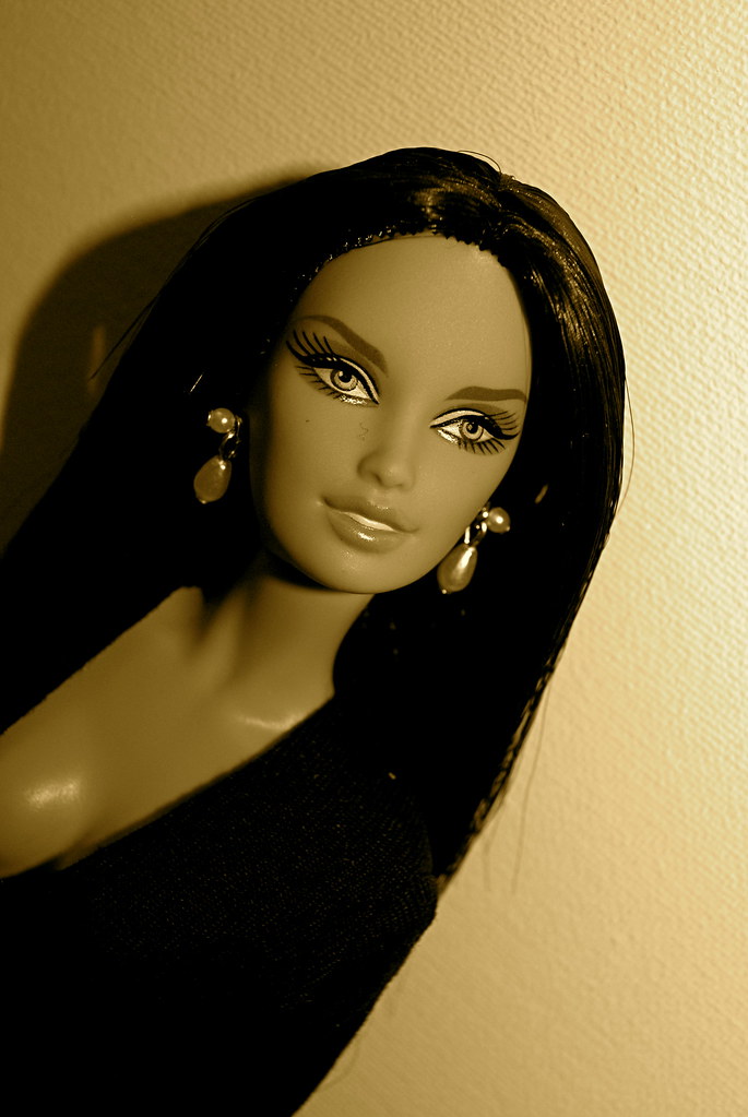 Barbie Teresa Top Model Hair Wear on Barbie Basics Model 1… | Flickr