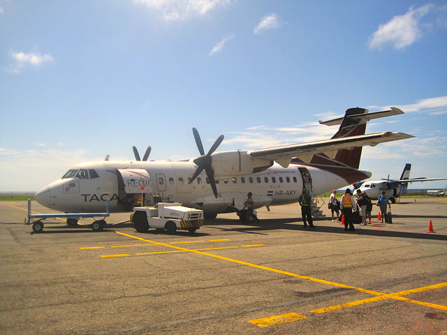 Travel Planning - Flight to Roatan, Honduras airport