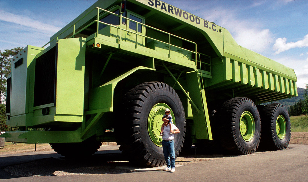 World's biggest truck, Sparwood, Canada 1993 | The worlds bi… | Flickr What's The Biggest Truck In The World