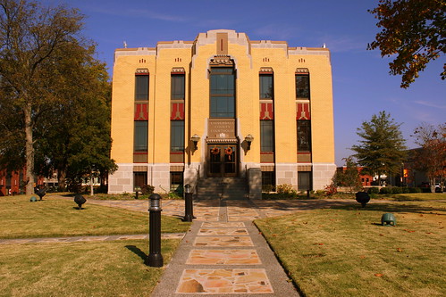 Lauderdale County Courthouse Side - Ripley, TN