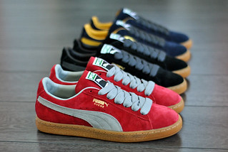 red pumas with gum sole