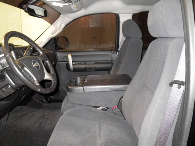2008 Chevrolet Silverado Interior Front View A Majority O