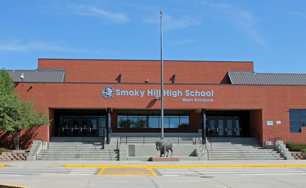 Smoky Hill High School (2) Main entrance. Jeffrey Beall Flickr