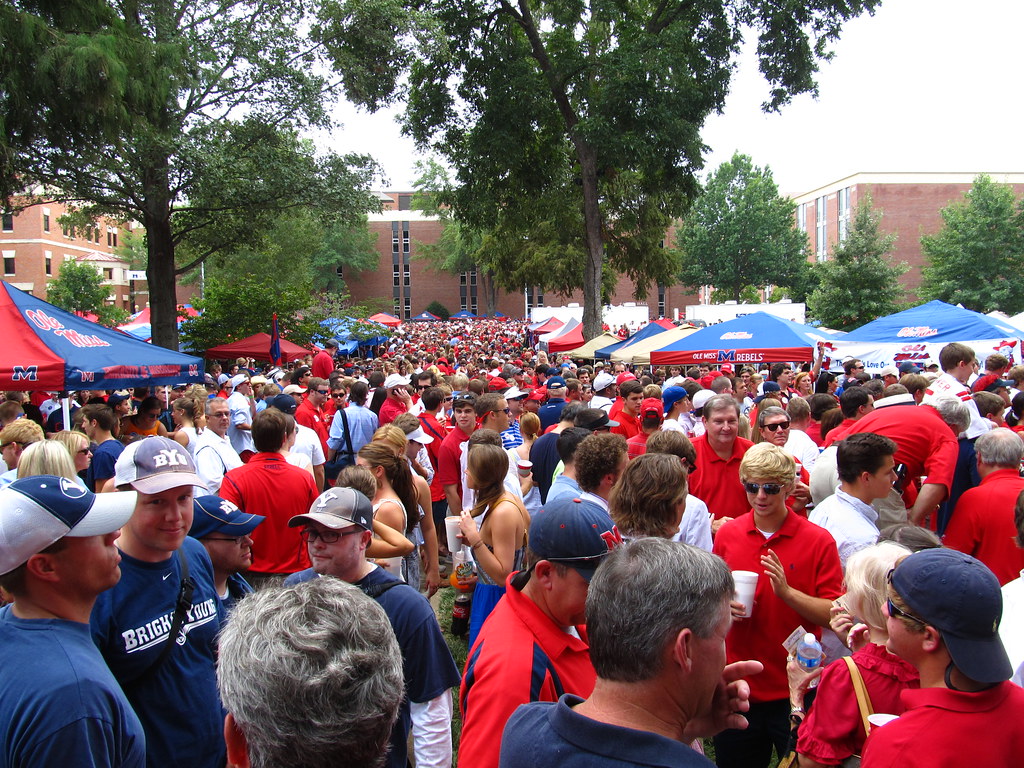 The Grove, University of Mississippi (Ole Miss), Oxford, M… | Flickr