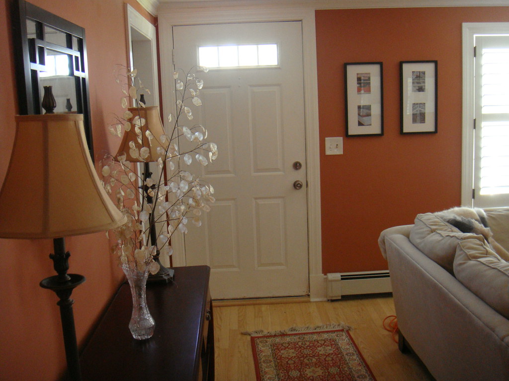 Cape Entry into Living Room | Entry area created in small ...