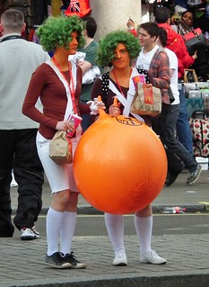 Space Hopper Girls | Oompa Loompa Sports Relief Mile 2012 pa ...
