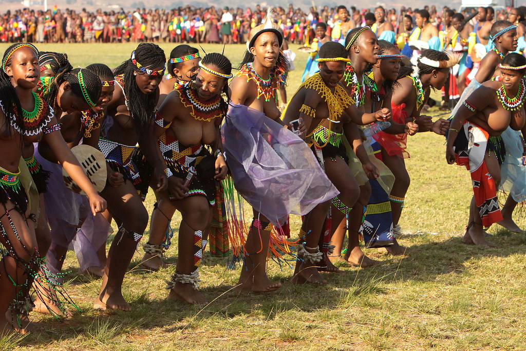 swaziland - umhlanga or reed dance | Swaziland - Umhlanga or… | Flickr