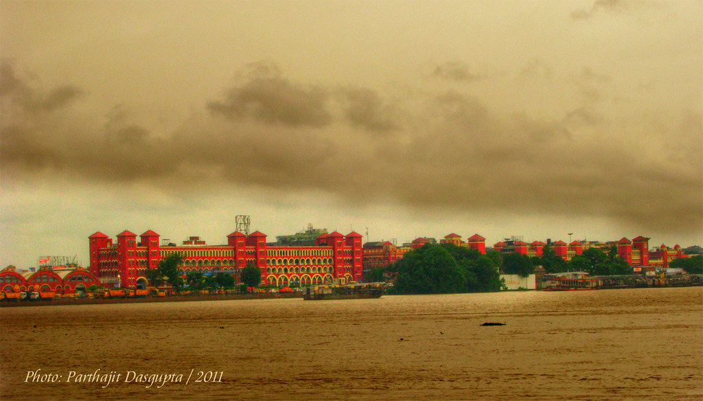 Howrah Station in the bank River Hooghly