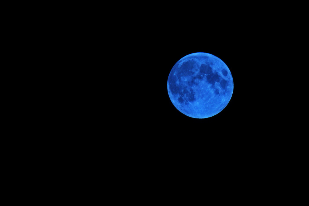 Blue Moon Shot 32
