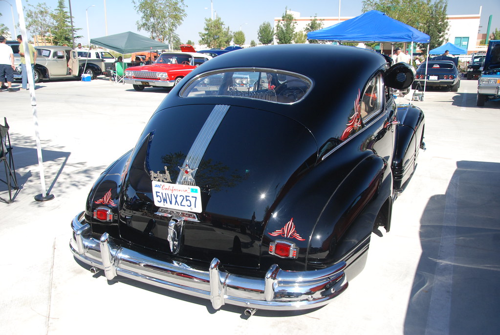 1947 PONTIAC TORPEDO LOWRIDER | Pachuco Car Club - Sur Calif… | Flickr