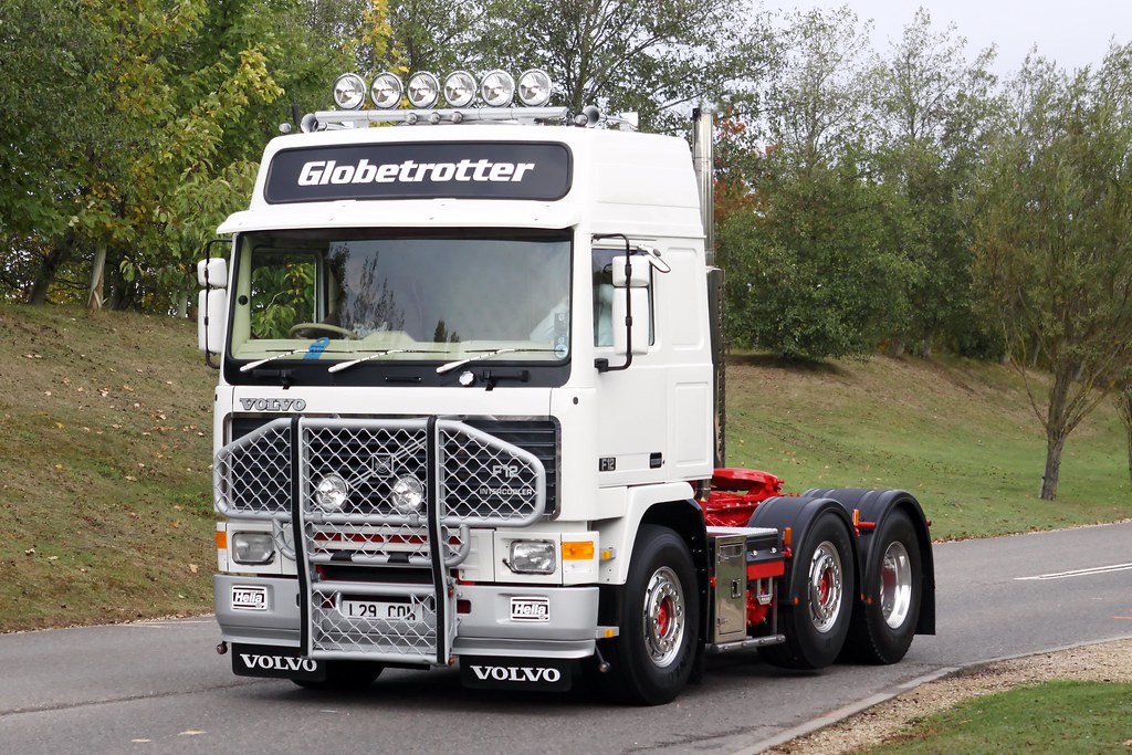 Volvo f12 globetrotter L29 CON Retro Truck Show 18.9.11