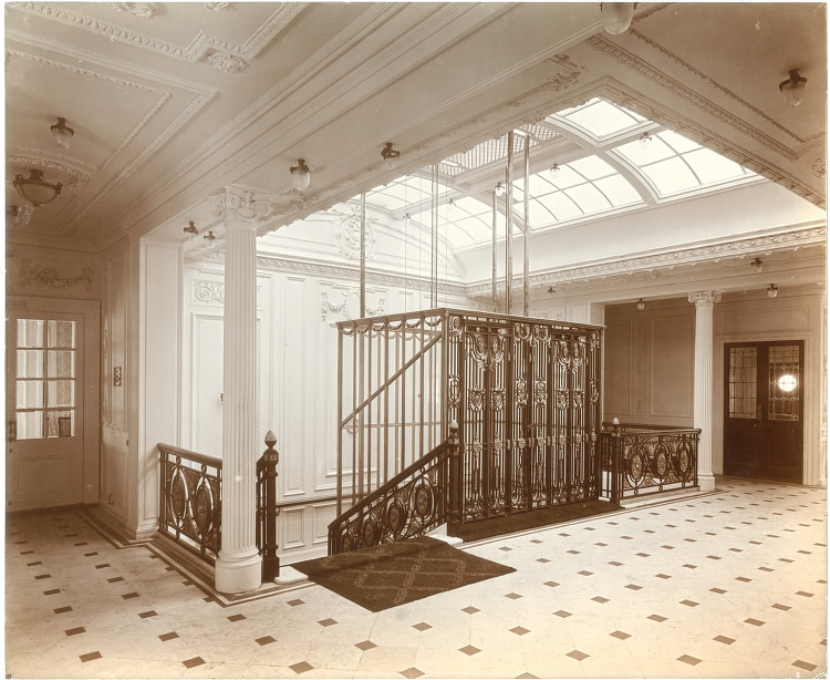 1st Class Staircase