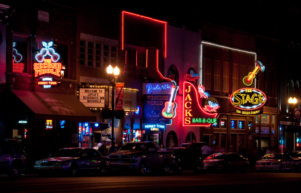 Broadway Avenue "The District" - Nashville, Tennessee | Flickr