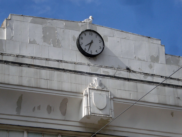 Debenhams clock - Folkestone | Flickr - Photo Sharing!
