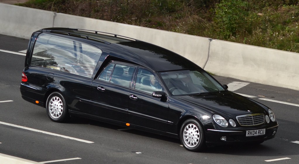 Mercedes Hearse | Seen on the M4 in Newport. | Charles Dawson | Flickr