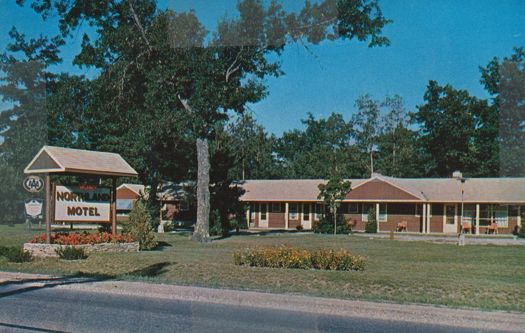 Northland Motel - Waters, Michigan