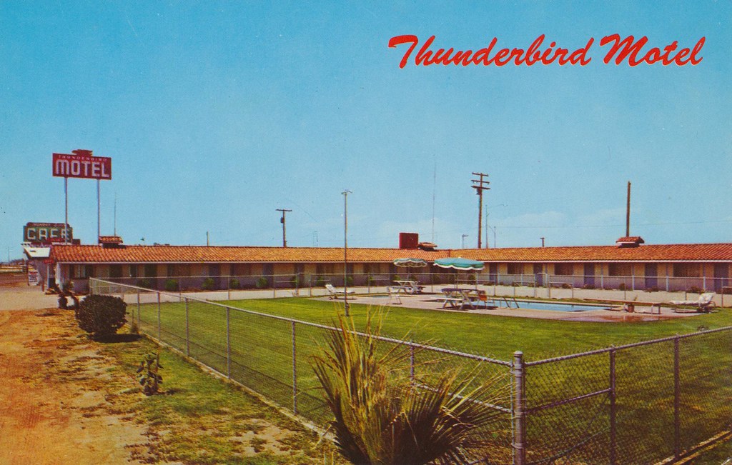 Thunderbird Motel - Earlimart, California