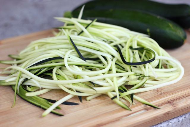 Zucchini Noodles - Vegan & Gluten-free, Raw option