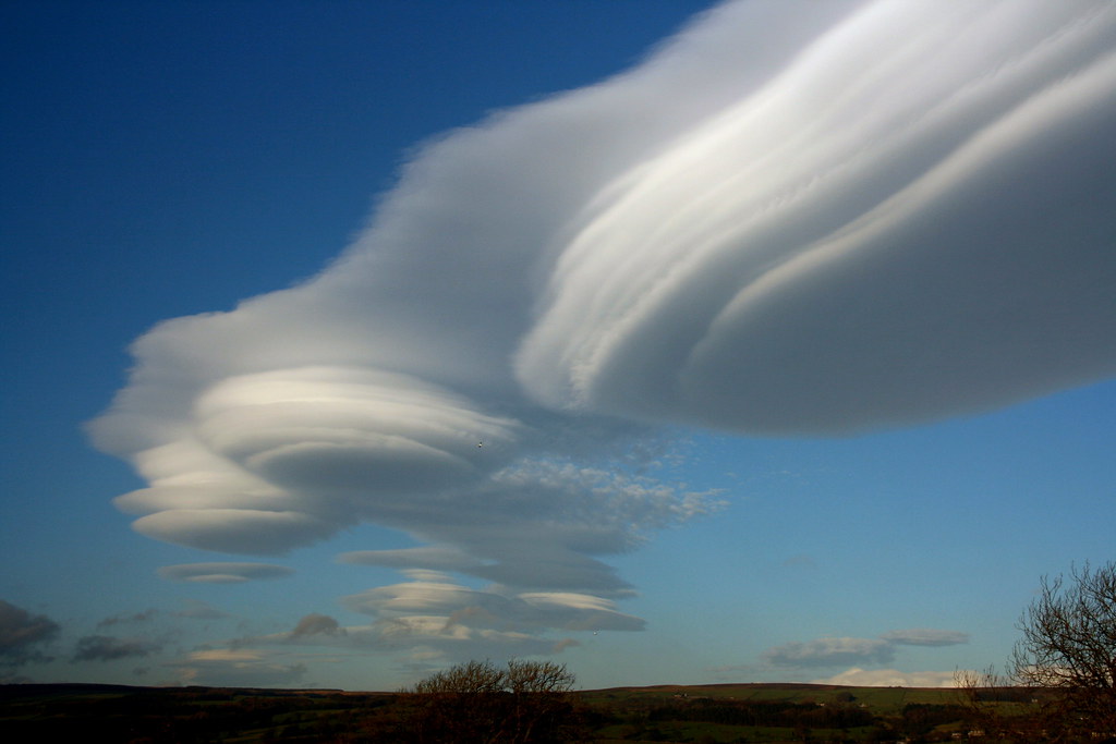 Yorkshire lenticular clouds 1