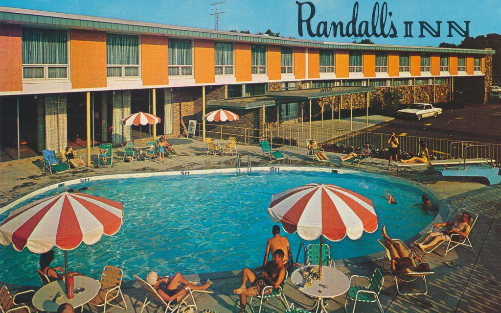Randall's Inn - South Bend, Indiana