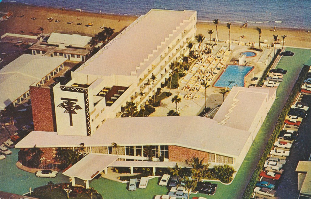 Thunderbird Resort Motel - Miami Beach, Florida