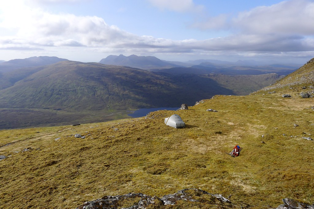 Wild camp on the west ridge of A' Chailleach