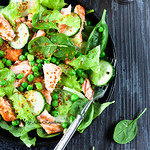 Salmon, Spinach & Green Peas Salad