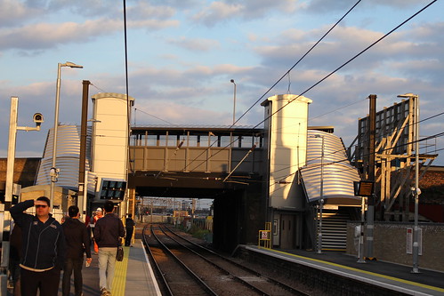 Lea Bridge Station