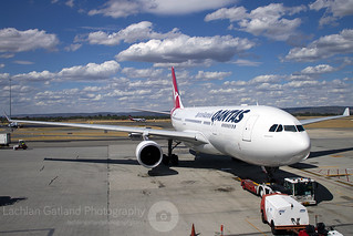 Qantas A330-203 VH-EBG